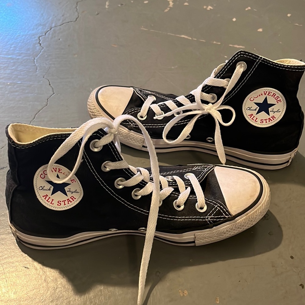Converse All Star Shoes - Size 5.5M / 7.5W